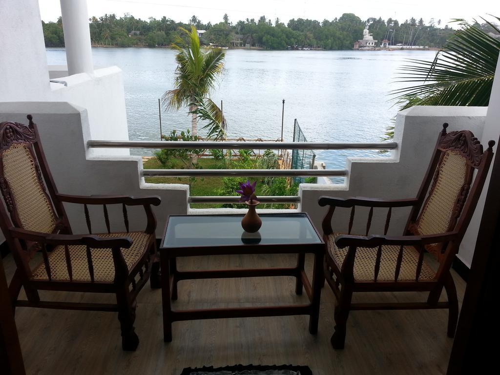 Villa River View Aluthgama Exterior foto